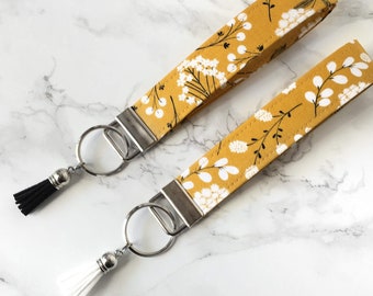 Gold Floral Key Chain for Woman, Yellow Key Fob Wristlet, Keychain Wristlet Lanyard, Floral Wristlet Keychain for Her