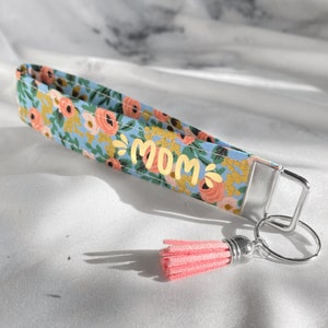 Mothers Day Keychain Gift for Women, Custom Rifle Paper Co Gift for Mom, Personalized Mom Keychain Wristlet, Mom Gift from Daughter