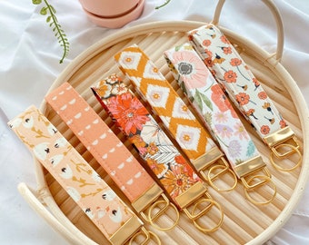 Boho Wristlet Keychain, Gold Key Fob Wristlet, Keychain Wristlet Lanyard, Modern keychain for woman, New Car Keyfob Gift