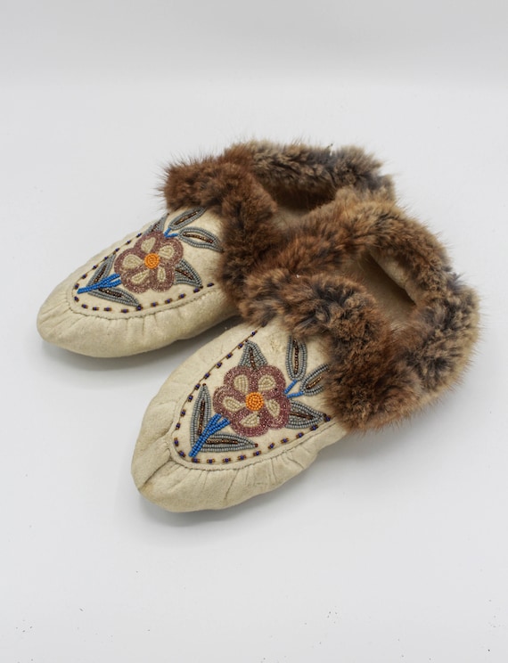 Vintage Hand Beaded Fur Slippers - Women's 8.5