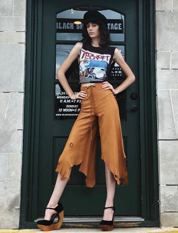 Women's Vintage 70's Leather Gaucho Pants - XXS/22