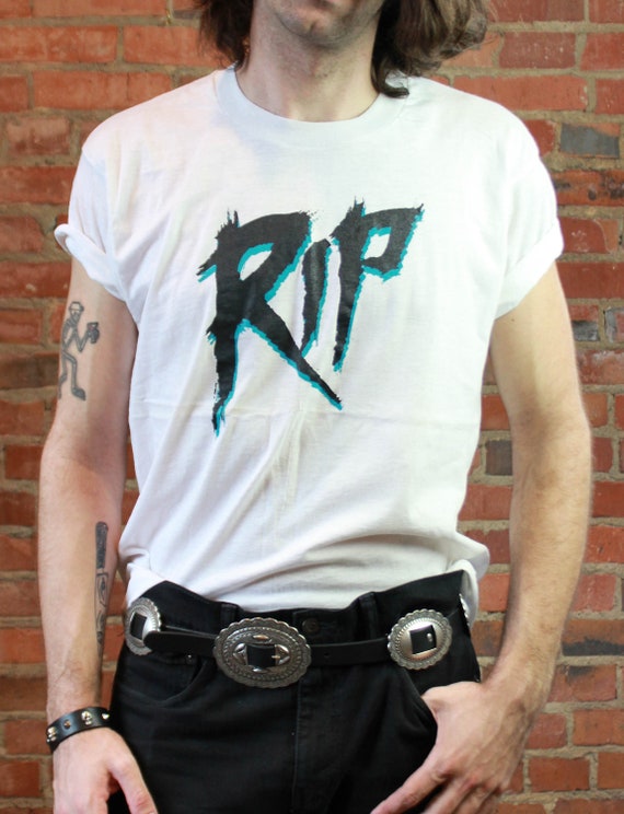 Rip magazine shirt Clearance