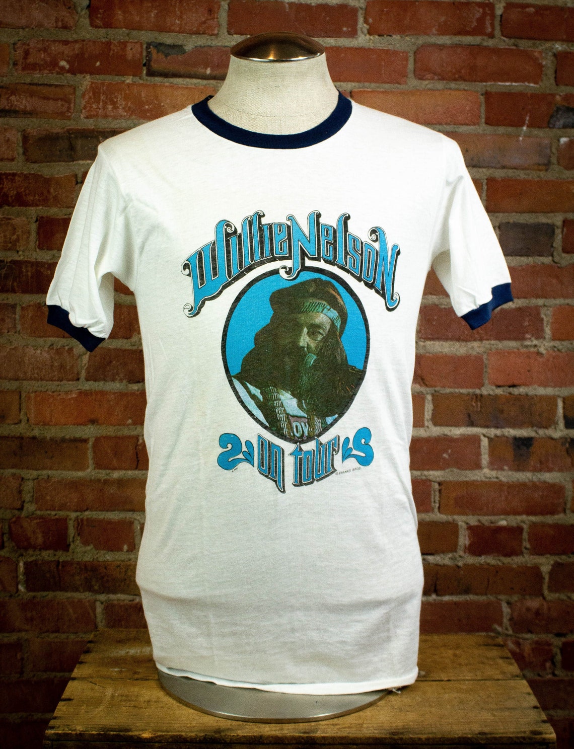 Vintage Willie Nelson On Tour Concert Ringer T Shirt 70