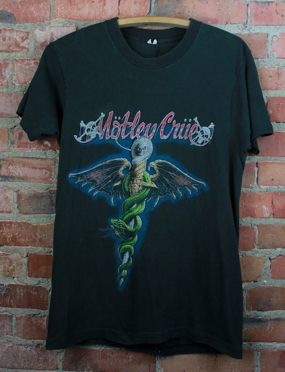 Vintage 1990 Motley Crue Concert T Shirt Fans Are