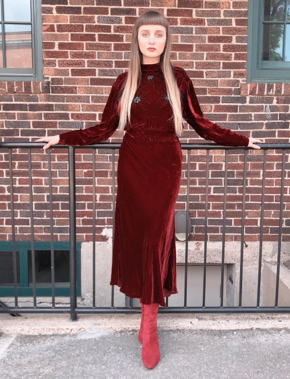 Women's Vintage 30's Red Velvet Beaded Spider Dres