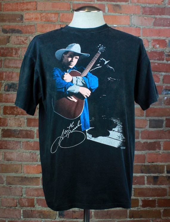 Vintage 1992 Garth Brooks Concert T Shirt Autograp