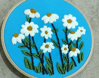 Daisy Punch Needle Kit: Floral Embroidery DIY Beginner Starter Kit