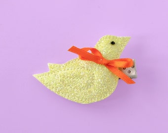 Yellow chick hair clip - Birdie hair barrette - Small gift for toddler girl