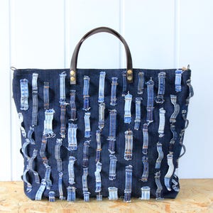 Sac fourre-tout en denim recyclé avec passants de ceinture, sac en patchwork fait main, grand sac à main tendance