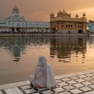 Sikh Woman Meditating, Golden Temple, Amritsar, Holy Lake, Sikh Photo, Sikhism, Yoga Wall Art, India Fine Art Print, India Photography image 1