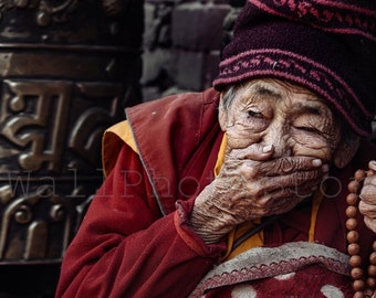 Photo of old Woman at Boudhanath stupa in Kathmandu, Nepal Photography, Woman Portrait, Nepal Wall Art Print, Woman Poster, Nepal Wall Decor