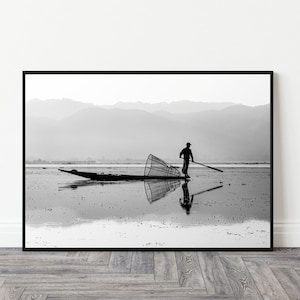 Burmese Fisherman Photo: Inle Lake, Myanmar Fine Art Print