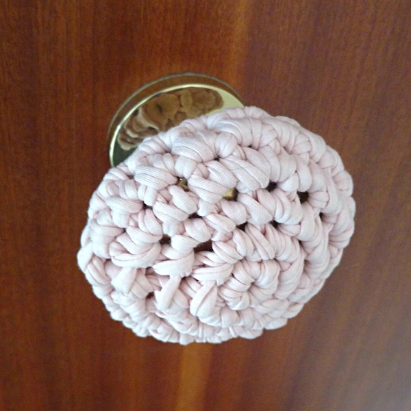 Child safe Door Knob Cover. Pink padded modern Door Protection. Round adjustable personalized Cozies. Crochet stylish Home Decor, pick color