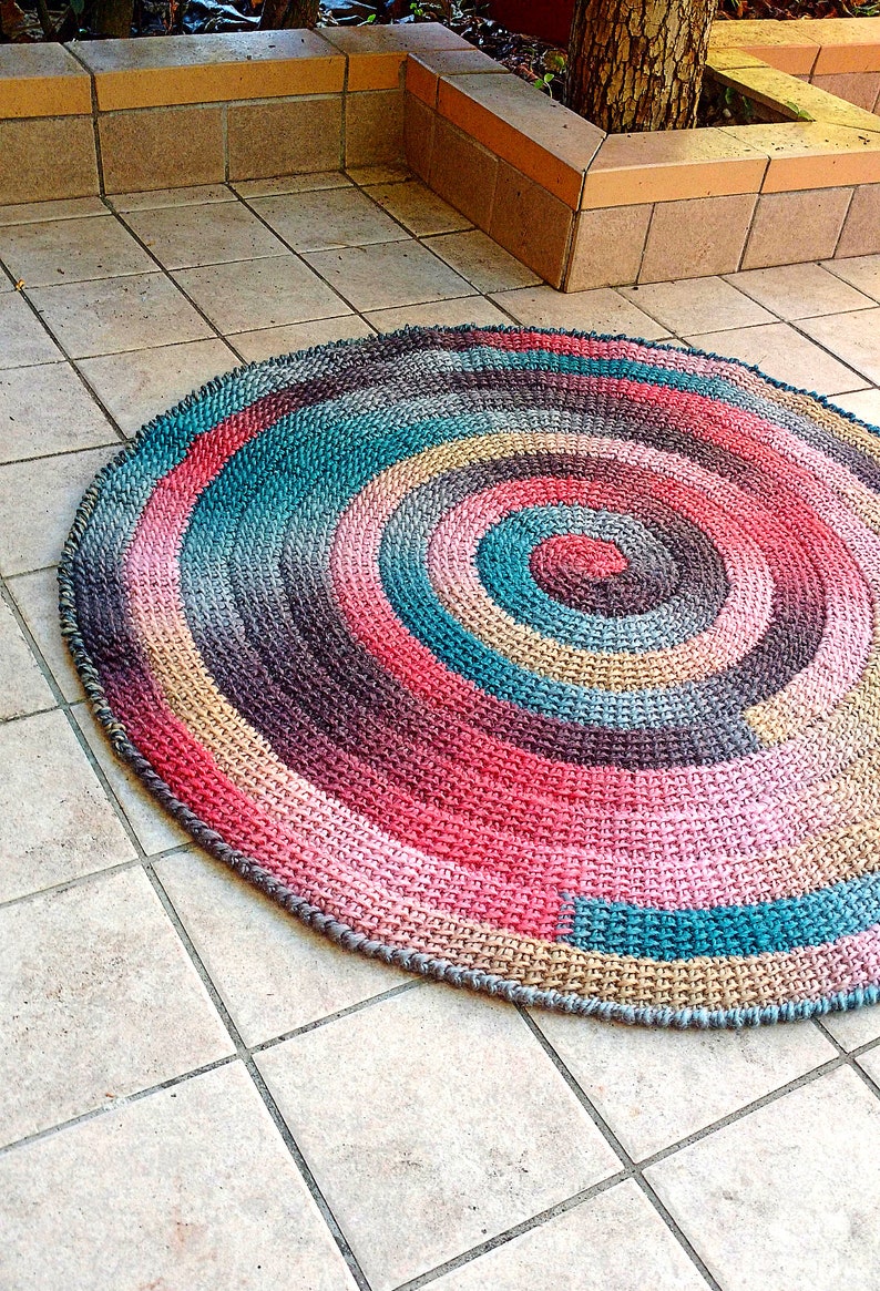 PATTERN for Tunisian Crochet Spiral Rug. Vortex look, Size adjustable to Blanket. Self striping yarn. Easy Instructions, Link to Video image 8