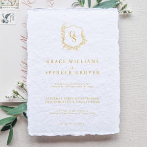 Custom Crest wedding invitation set l Gold foil luxury wedding invites l Custom monogram wedding invitations l Elegant wedding invite