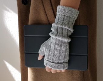 Knitting Pattern Fingerless Gloves NOLA