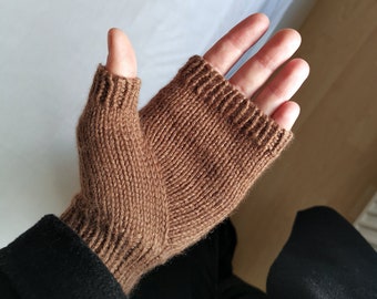 Pattern I LAST MINUTE wrist warmers