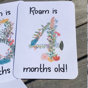12 cartes d'étape de bébé personnalisées douze mois vintage floral boho garçon fille âge ans mois