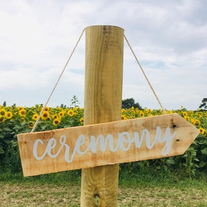 Rustic Hanging Directional Wedding Signs, Direction Signs, CUSTOMISABLE, PERSONALISED wedding signs, Wedding signage, Rustic wedding sign Natural Rustic
