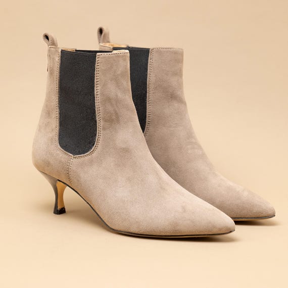 Chelsea boots cuir veau velours gris bottine pointue cuir gris