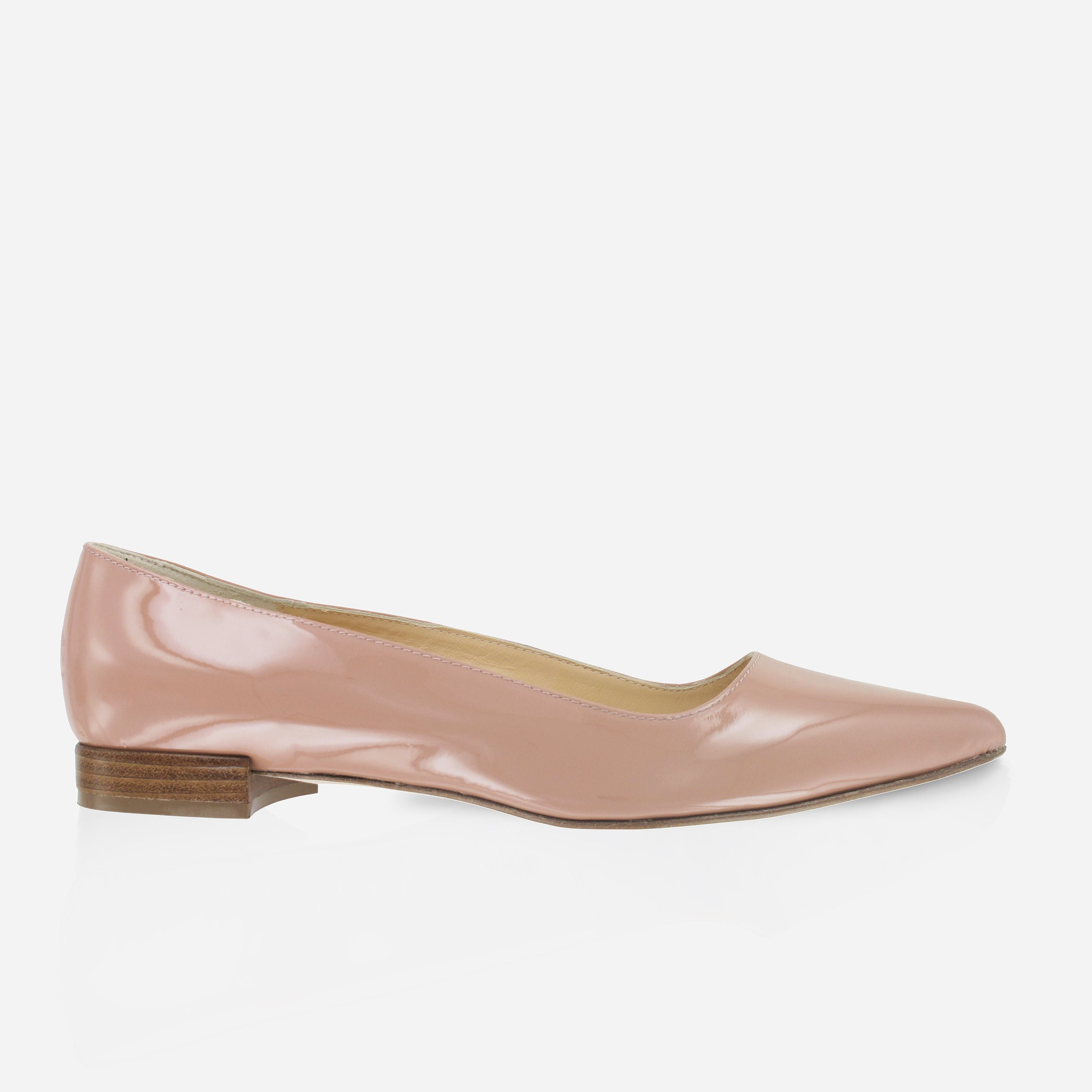 Nude patent top flat shoes