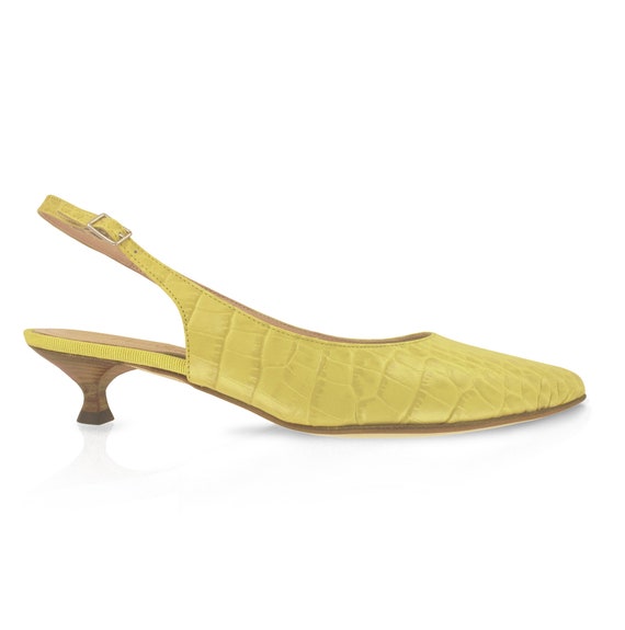Oscar de la Renta - Yellow Satin Ombre Slingback Heels Sz 11 – Current  Boutique