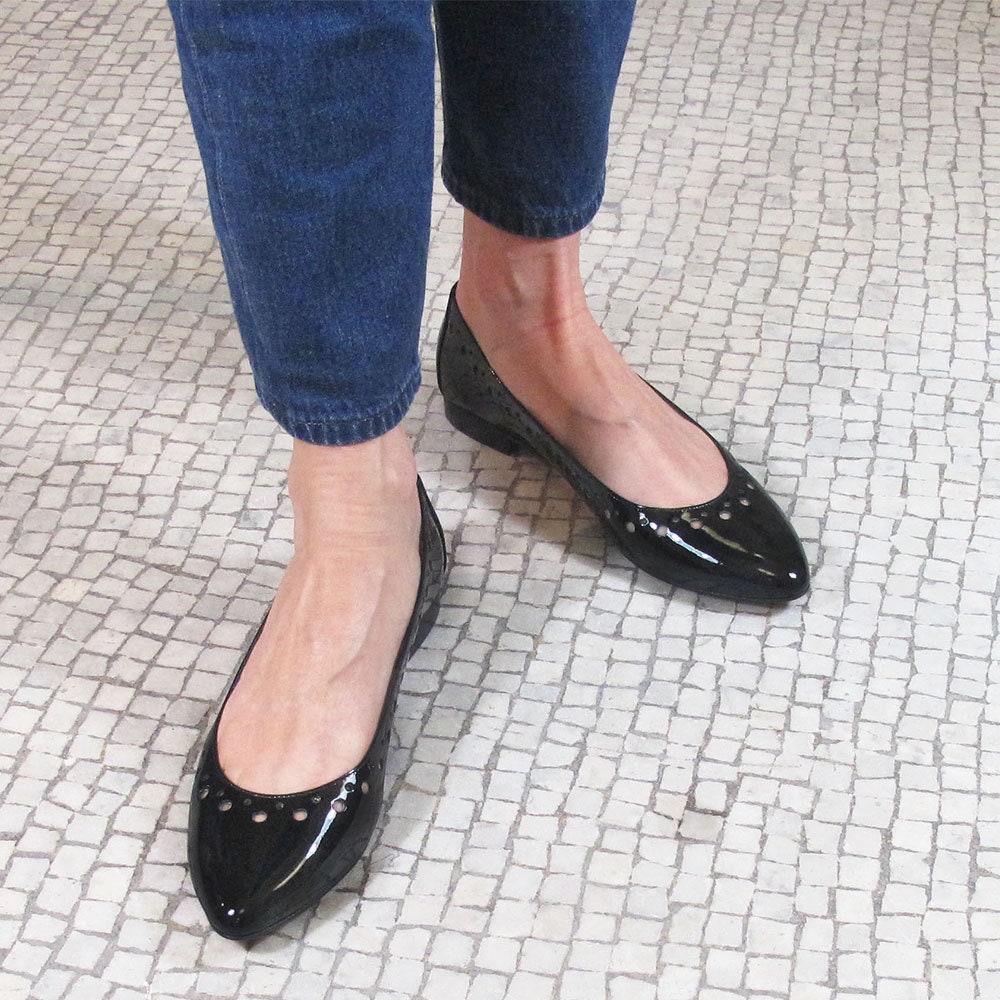 Patent leather ballet flats