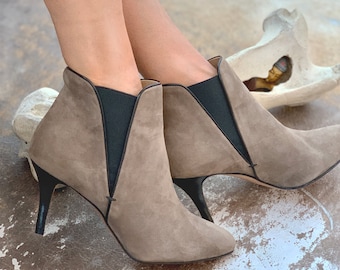 Chelsea pointy grey leather ankle boots, Leather pointy chelsea booties, Women boots, Woman bootie, Grey chelsea boots, Suede  leather boots