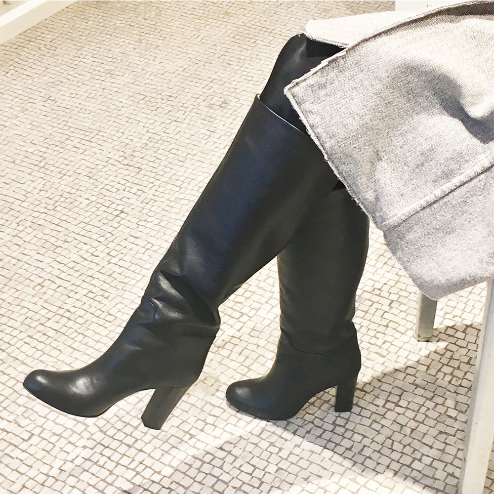 Ladies black leather knee high boots hot sale