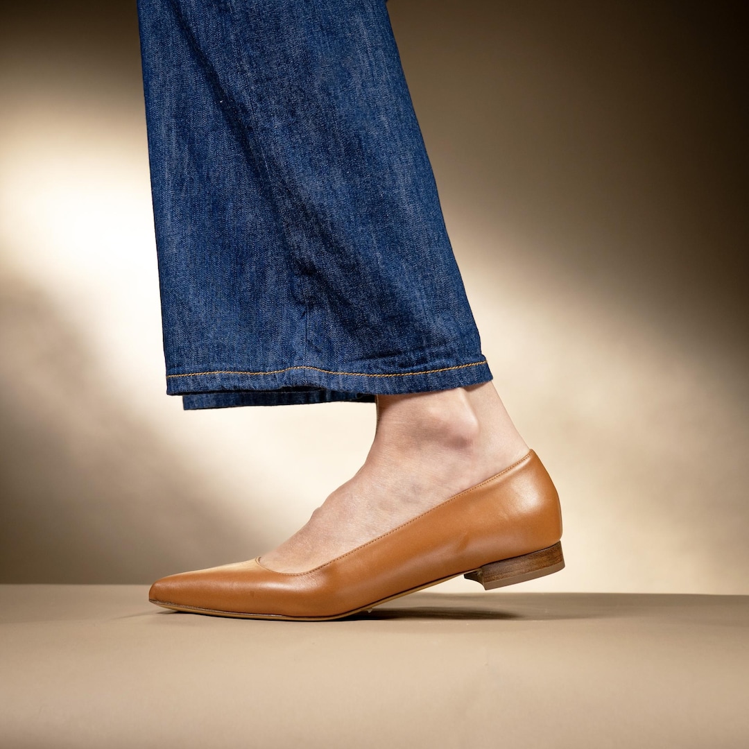 Bailarinas de punta en piel camel, bailarinas de piel camel