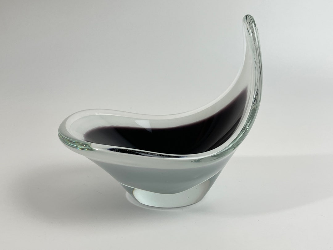 Flygfors Coquille Glass Bowl by Paul Kedelv Purple, White and Clear