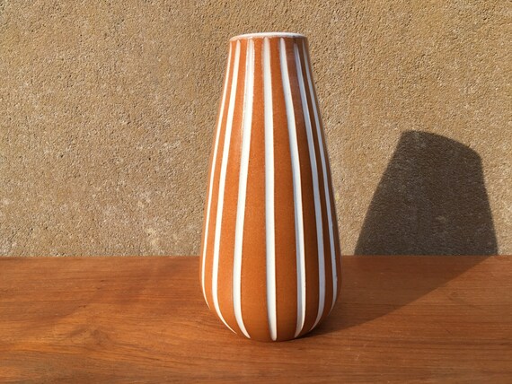 Ingrid Atterberg For Upsala Ekeby Inca Vase 1940s Scandinavian Mid Century Modern Interior Decor Earthen Color With White Glaze