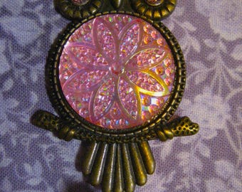 Magnetic Portuguese Knitting Pin Bronze metal Owl Pink glittery cabochon Pink eyes Knitting tool Knitting aid