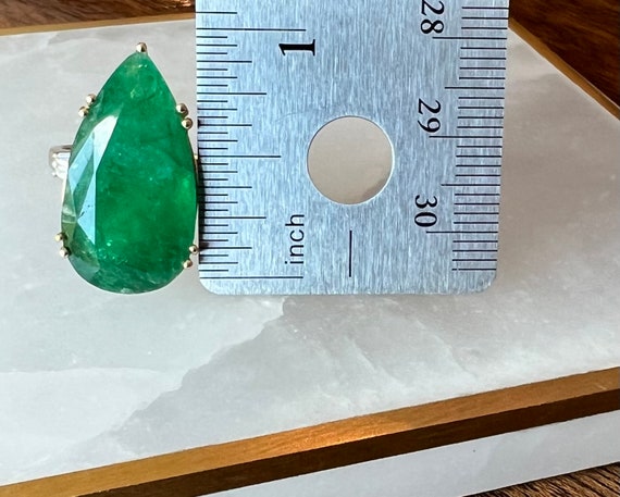 27.25 Carat Natural Green Emerald and Diamond Sol… - image 4