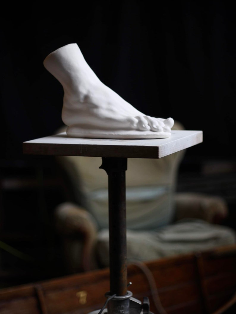 Plaster of Paris Foot sculpture by Old Master Bernini, Bronze Sculpture and Marble Carving Available image 3