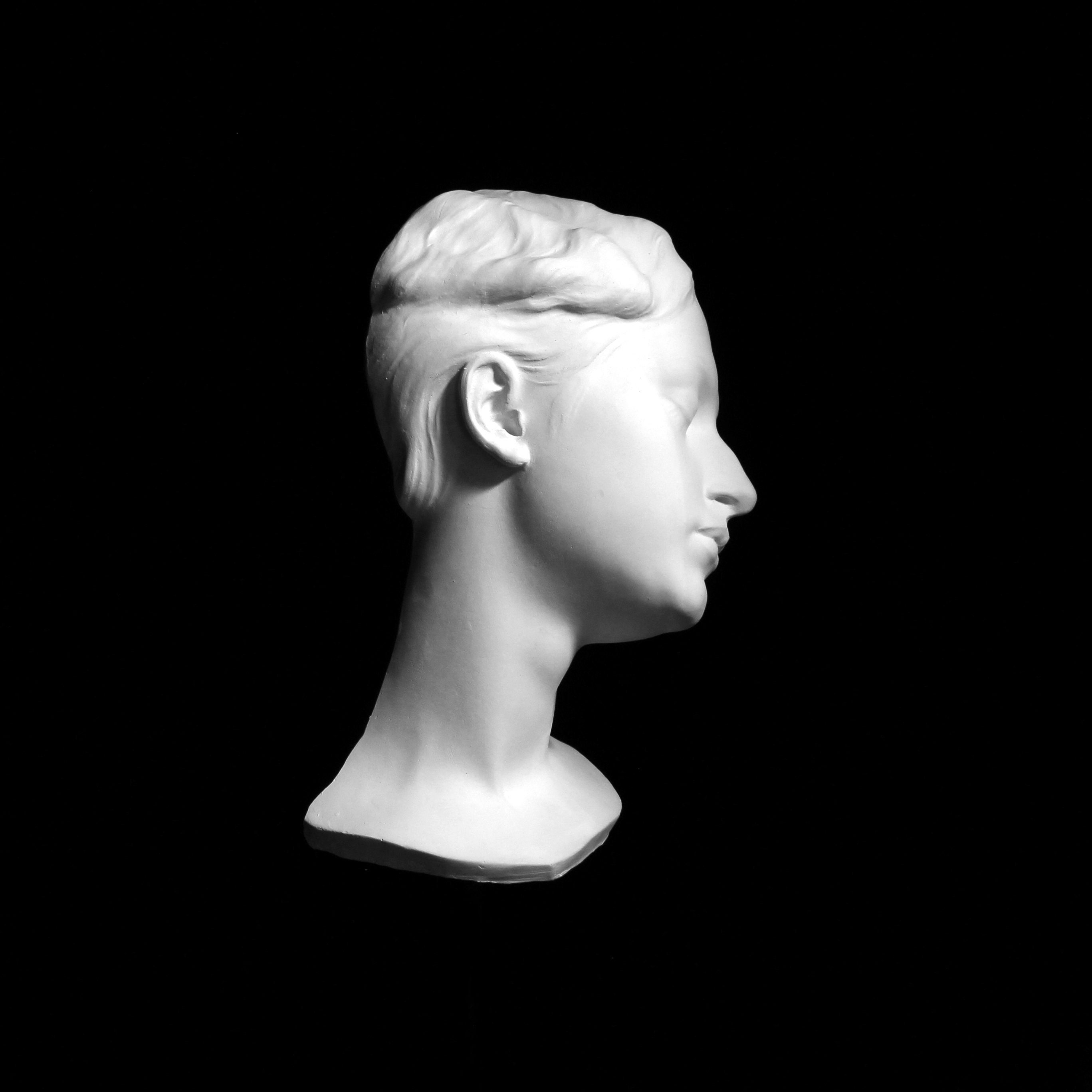 チェッリーニ作「少女の肖像」、フェイスマスクの石膏像、古代ギリシャ