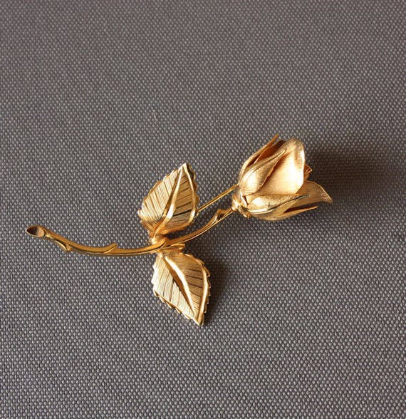 Vintage Giovanni Gold Tone Rosebud Brooch - image 2