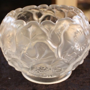 Vintage Fenton Crystal Velvet Water Lily Rose Bowl 8429 VE image 4