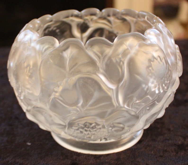 Vintage Fenton Crystal Velvet Water Lily Rose Bowl 8429 VE image 4