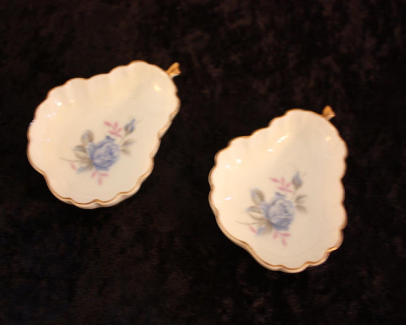 Vintage Porcelain Floral Trinket Dishes Pair, T-309 image 7