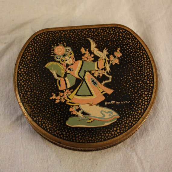 Vintage Annette Honeywell Compact In Oriental Desi