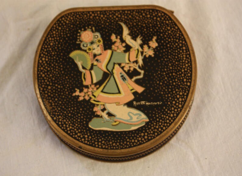 Vintage Annette Honeywell Compact In Oriental Design image 3