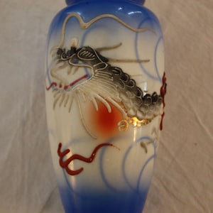 Vintage Japanese Hand Painted Moriage Gold-Rimmed Dragon Vase