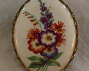 Vintage Pansy Cabochon Brooch