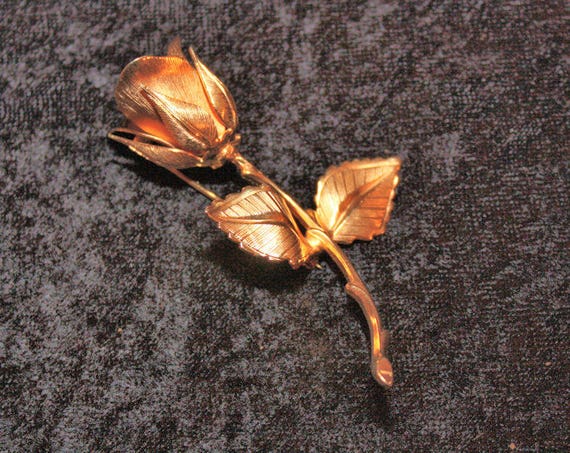 Vintage Giovanni Gold Tone Rosebud Brooch - image 4