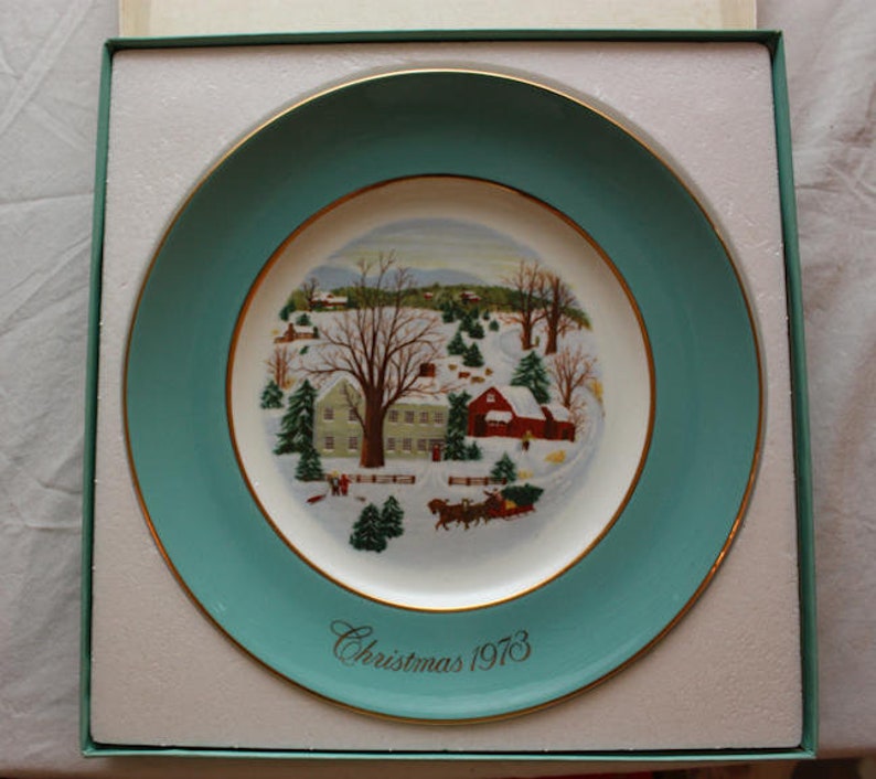 Vintage Avon Christmas Plate 1973 Christmas on the Farm image 1