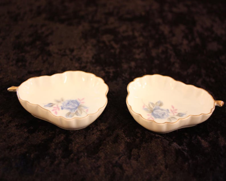 Vintage Porcelain Floral Trinket Dishes Pair, T-309 image 4