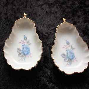 Vintage Porcelain Floral Trinket Dishes Pair, T-309 image 5