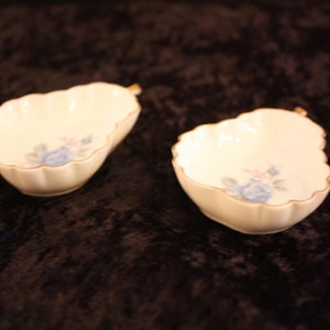 Vintage Porcelain Floral Trinket Dishes Pair, T-309 image 8