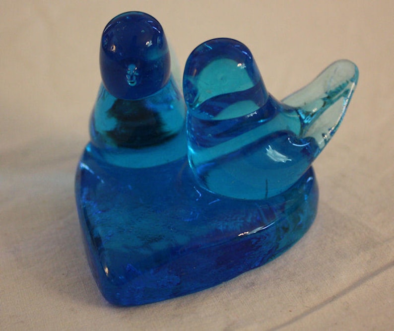 Vintage Titan Art Glass Happy Little Bluebirds image 5